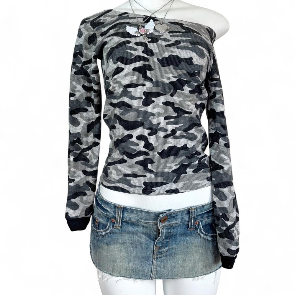 y2k gray camo long sleeve fitted mesh top vintage